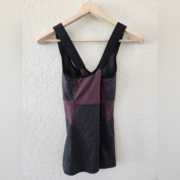 Beyond Yoga Criss Cross Back Workout Tank Built In Bra Size Large - Picture 4 of 8